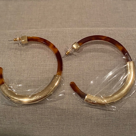 BaubleBar Hoop Earrings - Picture 3 of 6